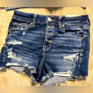 Size 8 American eagle short shorts, never worn